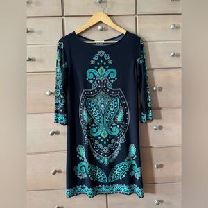 Green Paisley Boho Sheath Dress. 10P.